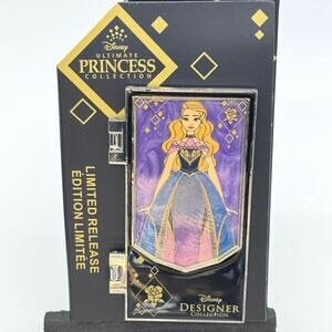 Disney Ultimate Princess Designer Collection AURORA Sleeping Beauty Hinged Pin
